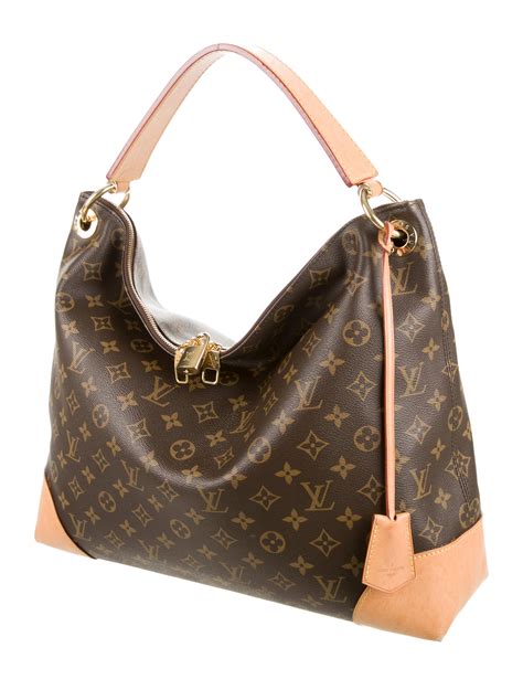 Louis Vuitton 2016 Monogram Berri MM .